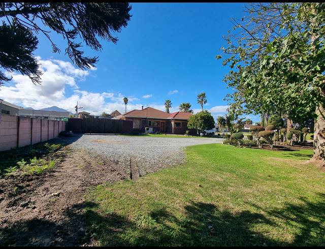 756M² VACANT LAND FOR SALE IN LEVALLIA